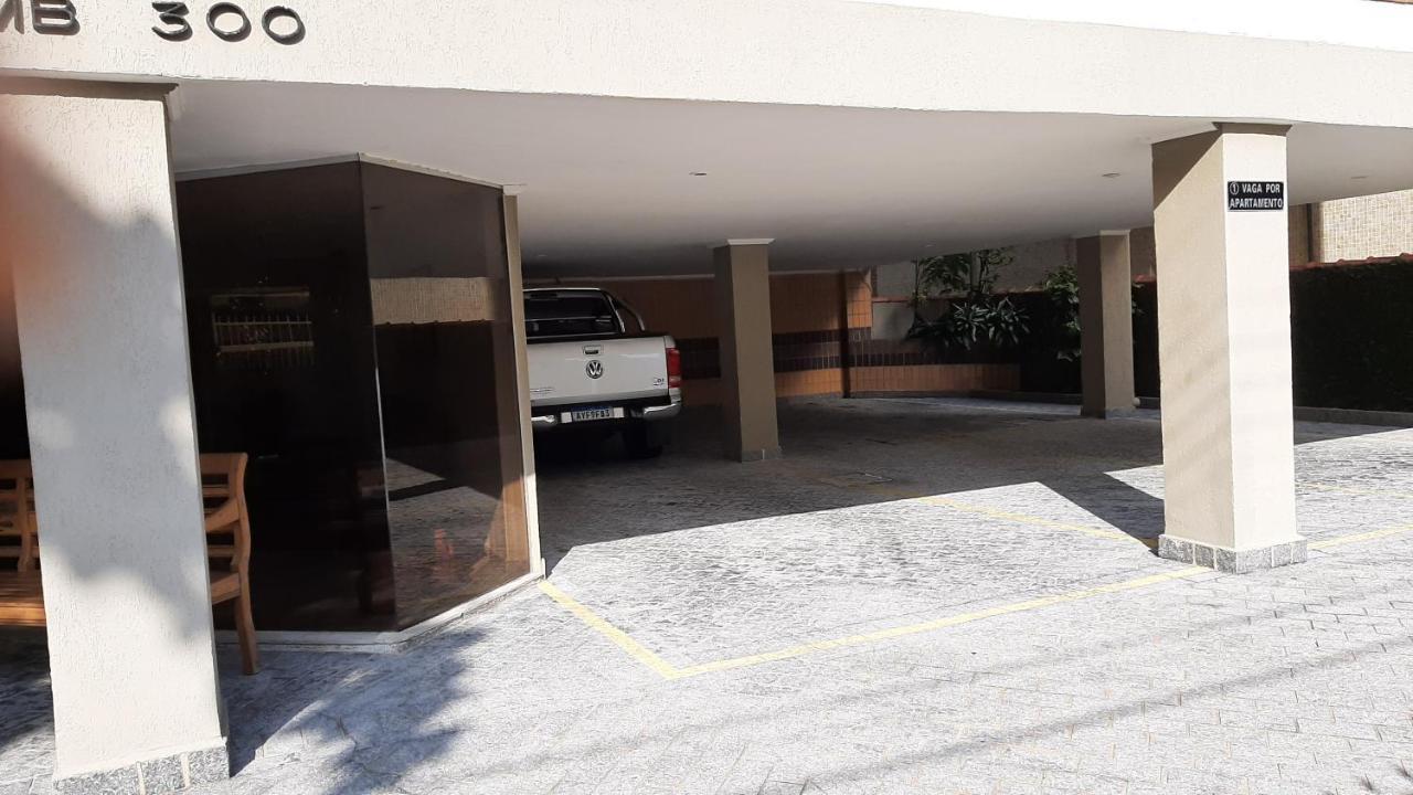 Lindo Apartamento Enseada Гуаружа Екстериор снимка