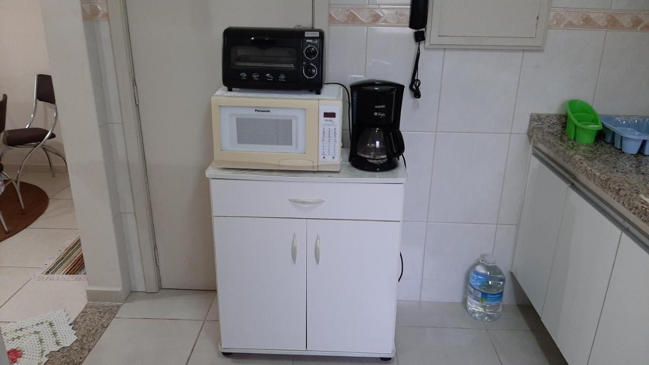 Lindo Apartamento Enseada Гуаружа Екстериор снимка