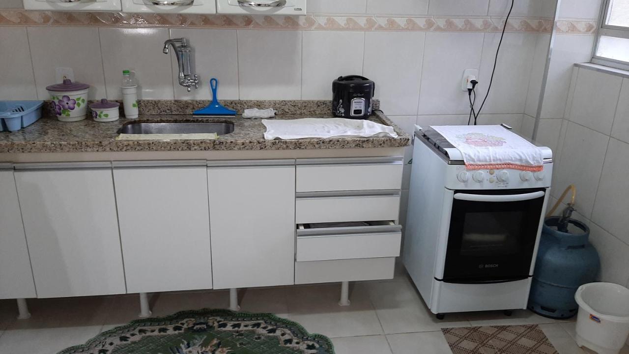 Lindo Apartamento Enseada Гуаружа Екстериор снимка
