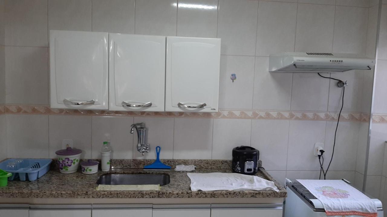 Lindo Apartamento Enseada Гуаружа Екстериор снимка