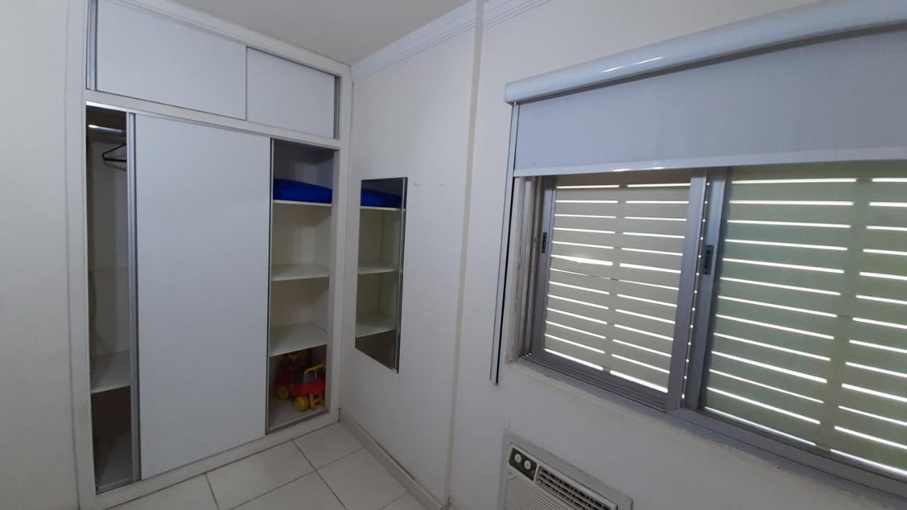 Lindo Apartamento Enseada Гуаружа Екстериор снимка