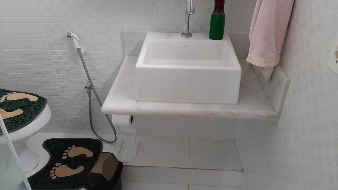 Lindo Apartamento Enseada Гуаружа Екстериор снимка